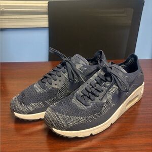 Men's Navy Sneakers